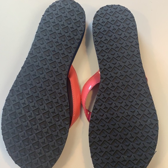 Margaritaville Navy & Pink flip flops size M / 9 - Picture 9 of 11